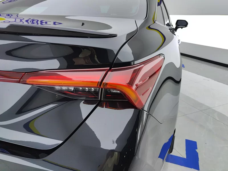Toyota Avalon 2023 car image #6