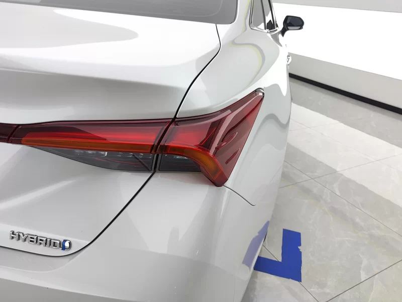 Toyota Avalon 2023 car image #6