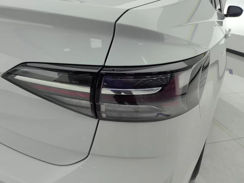 Volkswagen Lavida 2025 car image #6