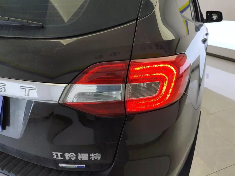 Ford Everest 2020 imagen de coche #6