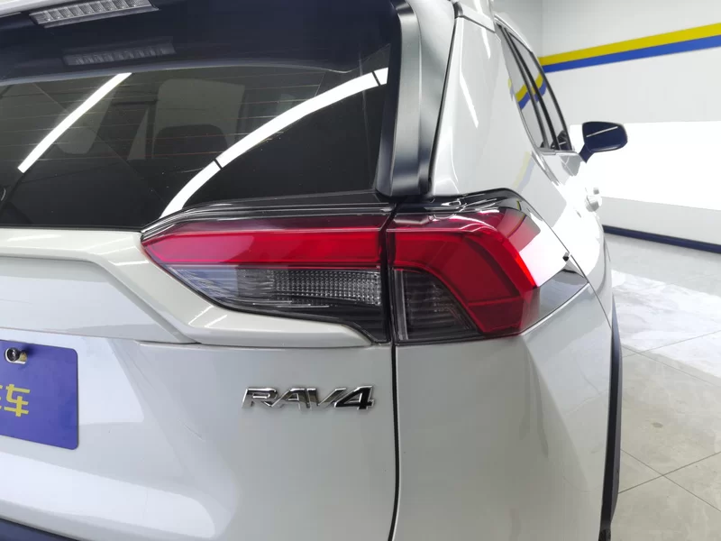 Toyota RAV4 2021 #6 Toyota RAV4 2021 car image #6