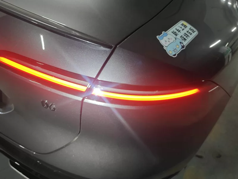 Avatr 06 2025 car image #6