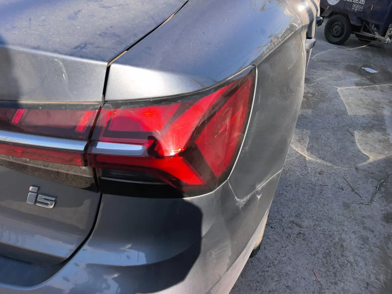 Roewe i5 2022 car image #6