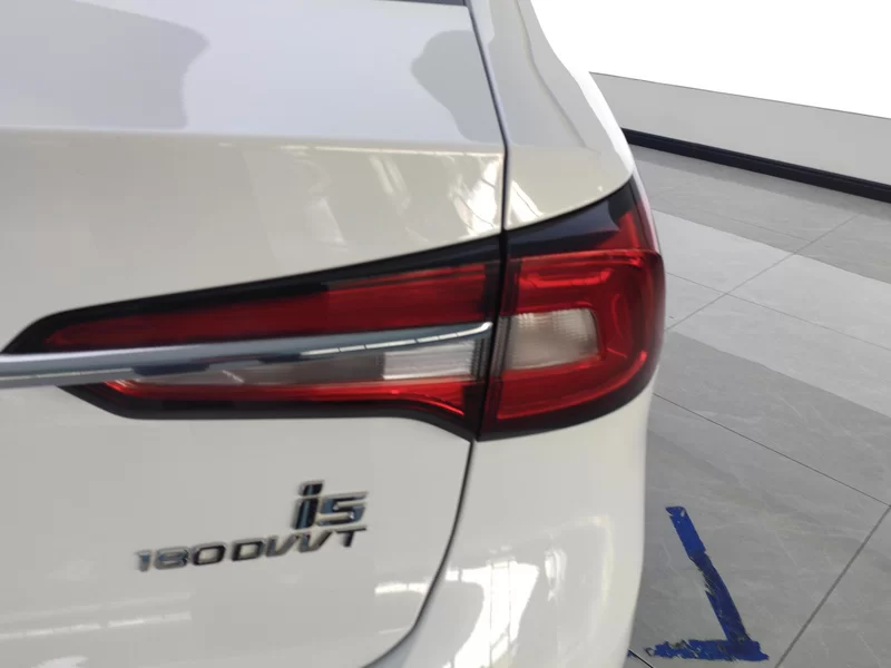 Roewe i5 2021 imagen de coche #6