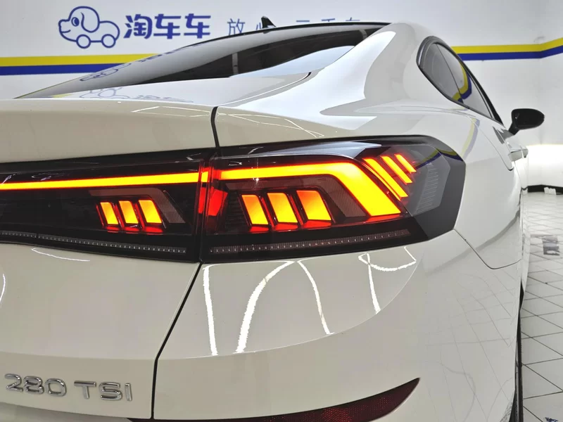 Volkswagen Lamando 2023 immagine di auto #6