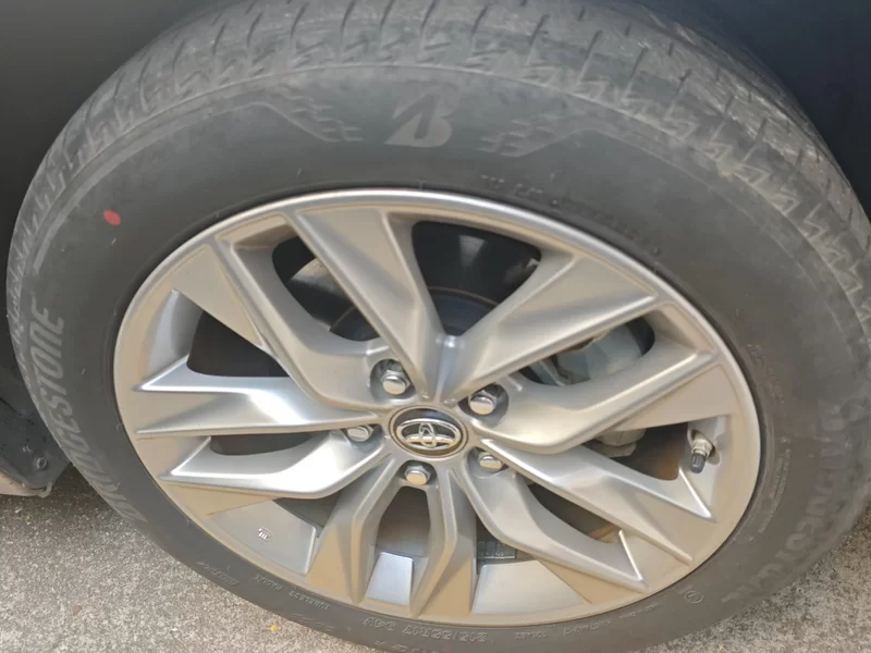 Toyota Avalon 2021 car image #6