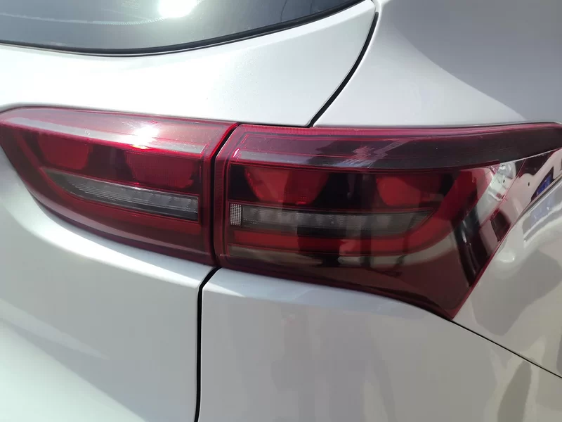 X70 2023 car image #6