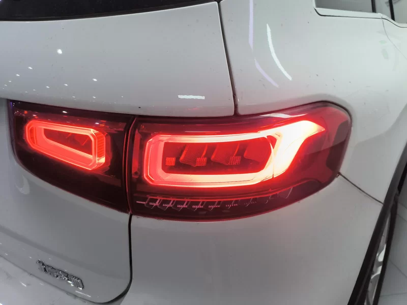 Mercedes-Benz GLB Class 2022 car image #6