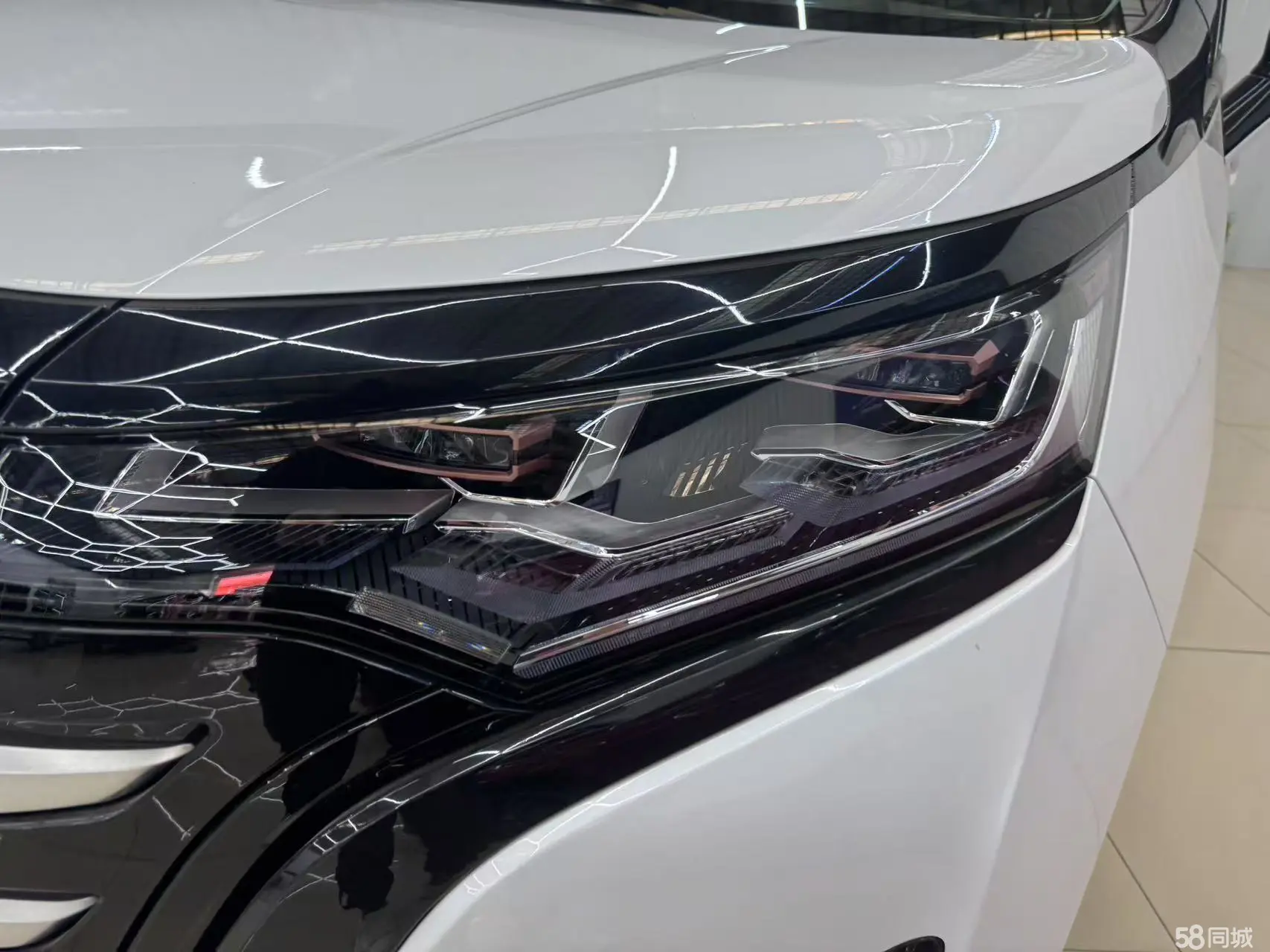 Denza D9 2023 image de voiture #6