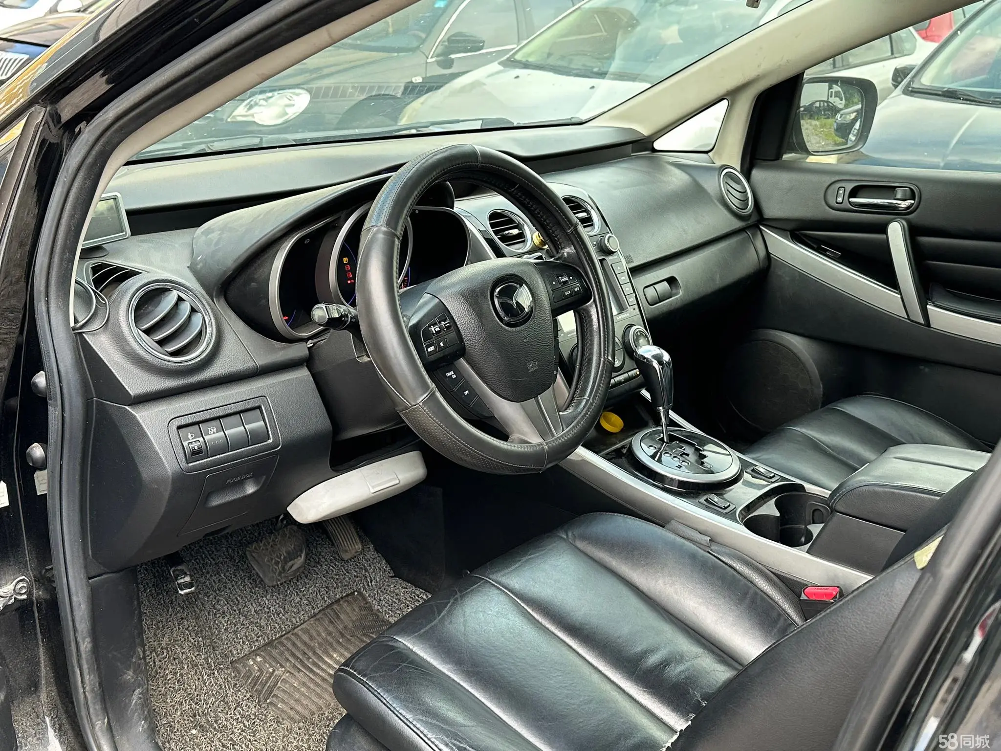 Mazda CX-7 (Imported) 2010 car image #6