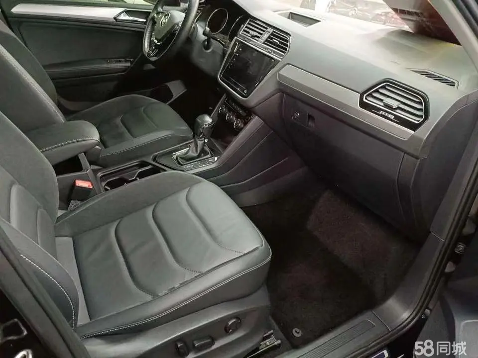 Volkswagen Tiguan L 2020 изображение автомобиля #6