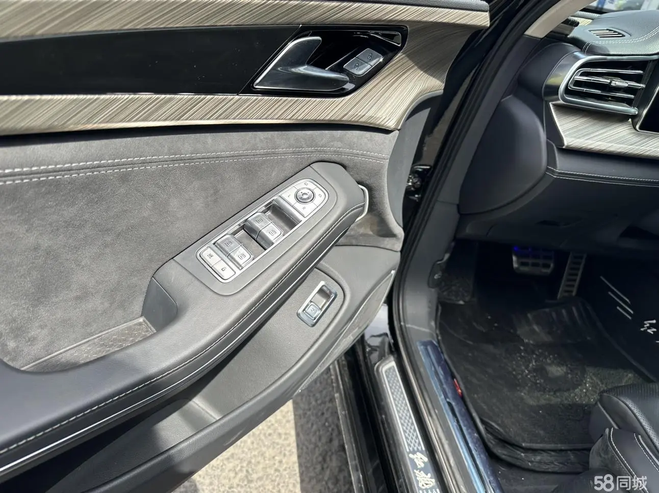 HongQi H9 2020 car image #6