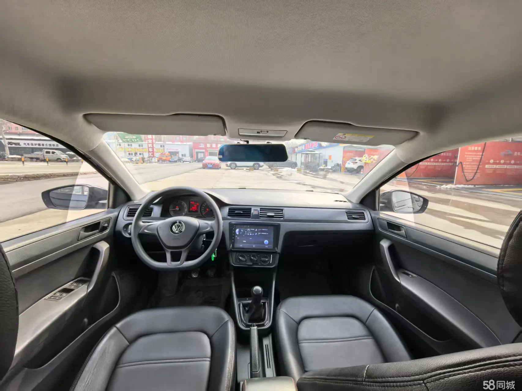 Volkswagen e-up! 2018 immagine di auto #6