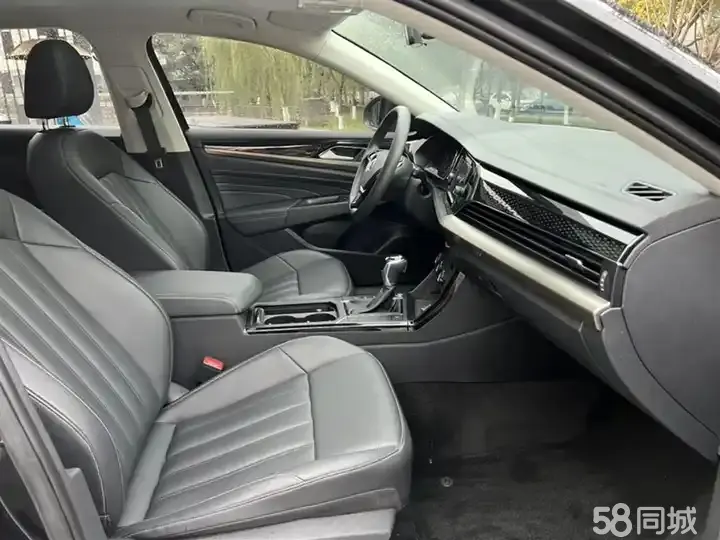Volkswagen Passat 2019 car image #6
