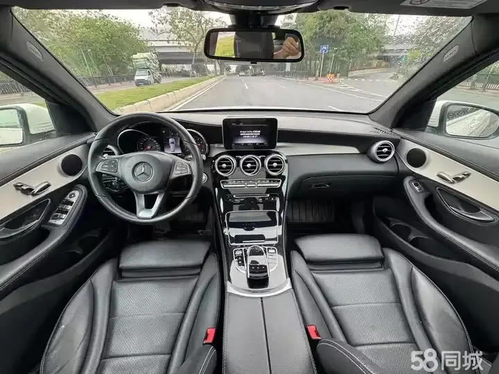 Mercedes-Benz GLC Class 2018 car image #6