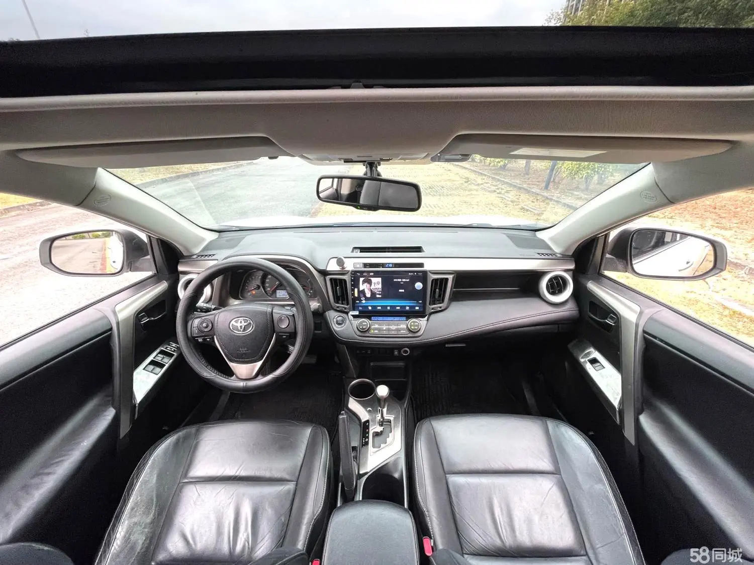 Toyota RAV4 2015 car image #6