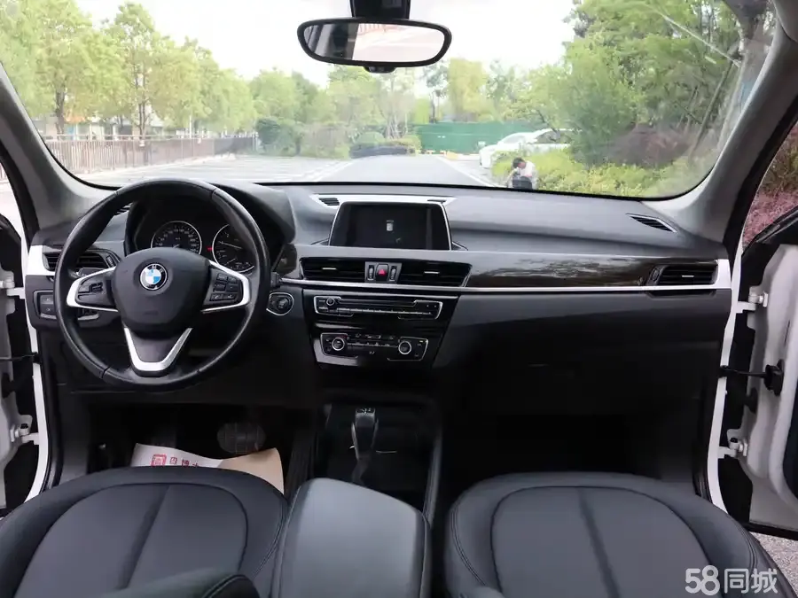 BMW X1 2018 #6 BMW X1 2018 car image #6