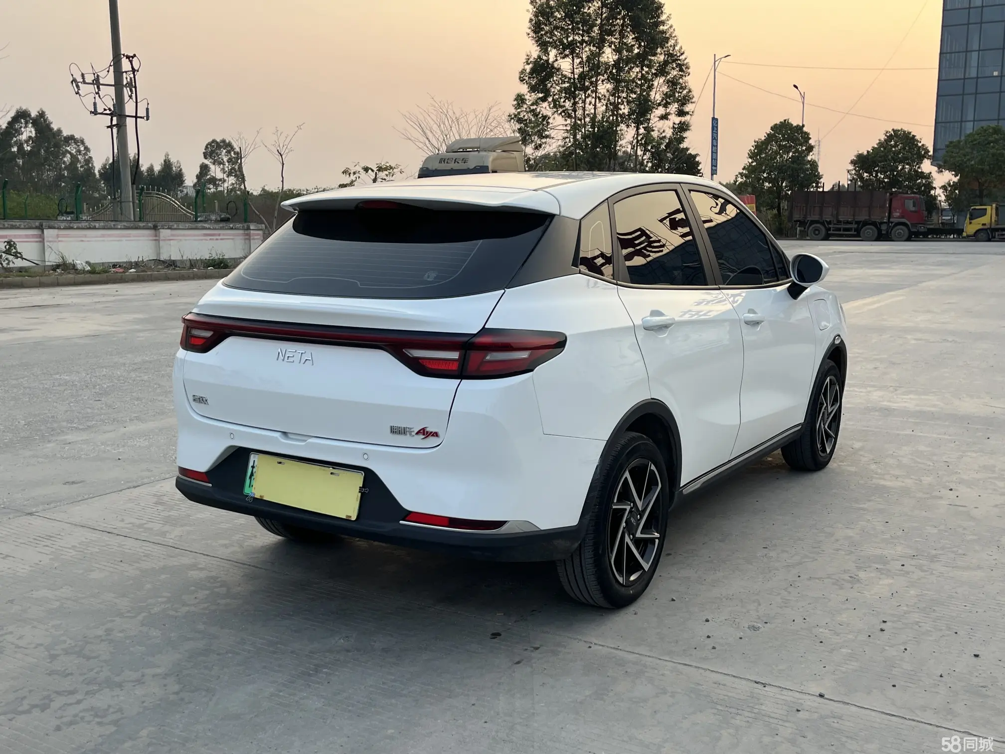 哪吒汽车 哪吒AYA 2024 汽车图片 #6