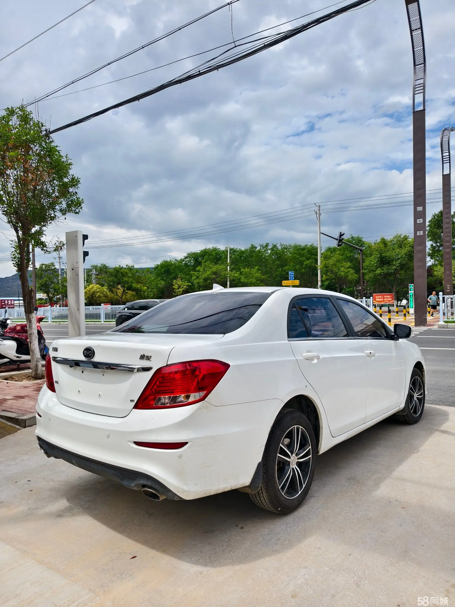 BYD SuRui 2017 car image #6