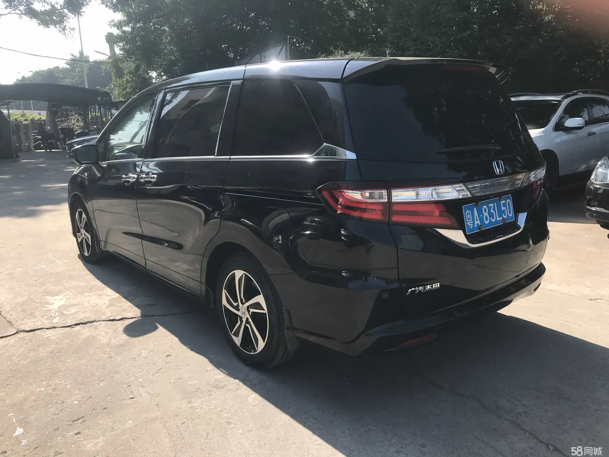 Honda ODYSSEY 2014 car image #6