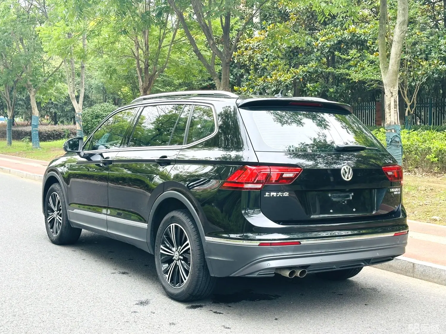 Volkswagen Tiguan L 2019 car image #6