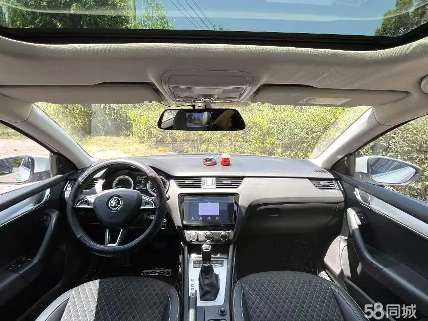 Skoda Octavia 2020 изображение автомобиля #6