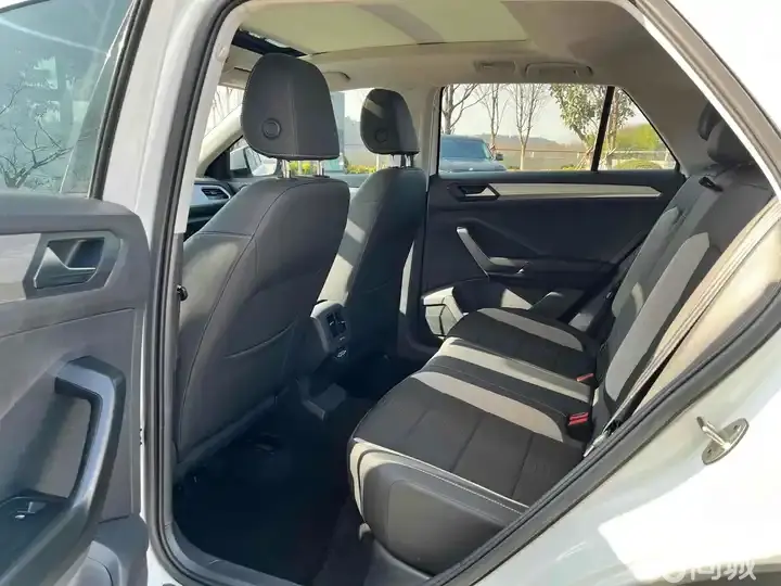 Volkswagen T-Roc 2022 #6 Volkswagen T-Roc 2022 car image #6