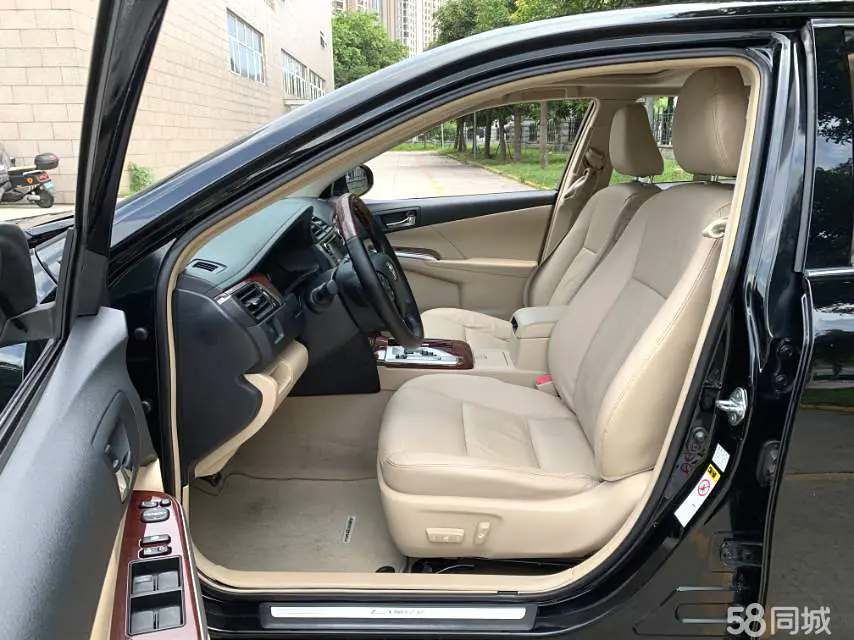 Toyota Camry 2012 immagine di auto #6