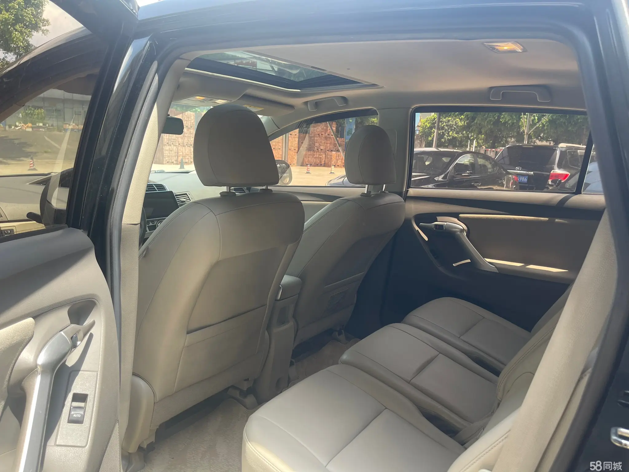 Toyota Verso 2012 car image #6