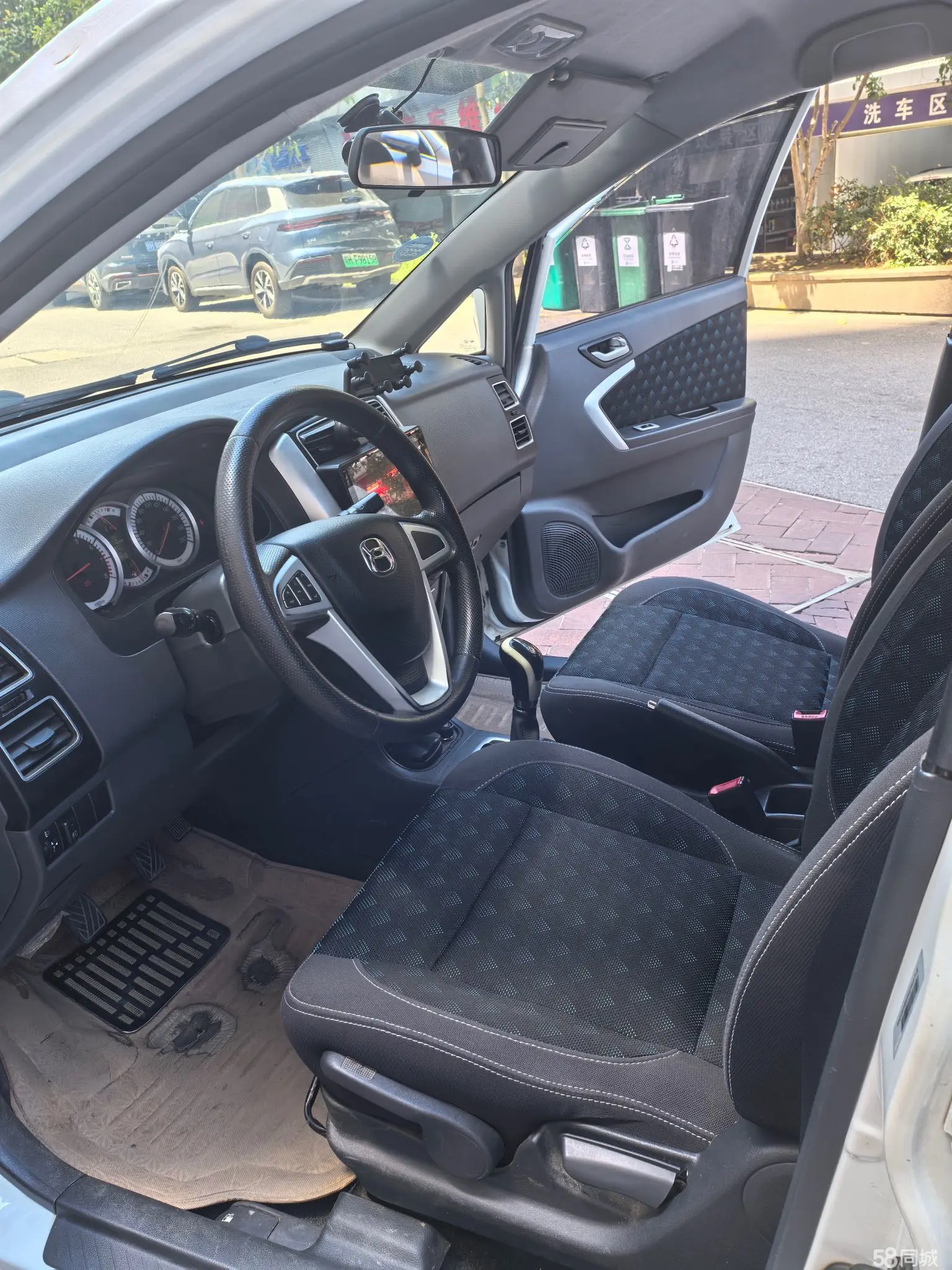 Suzuki Liana A6 2014 immagine di auto #6