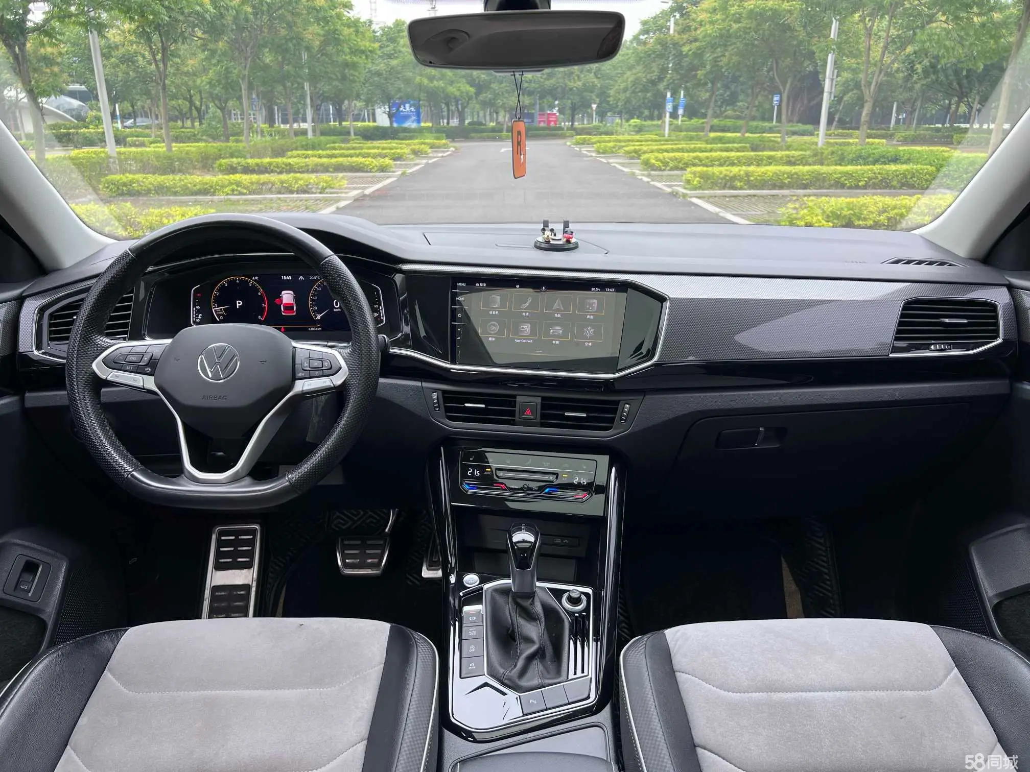 Volkswagen Tayron X 2022 car image #6