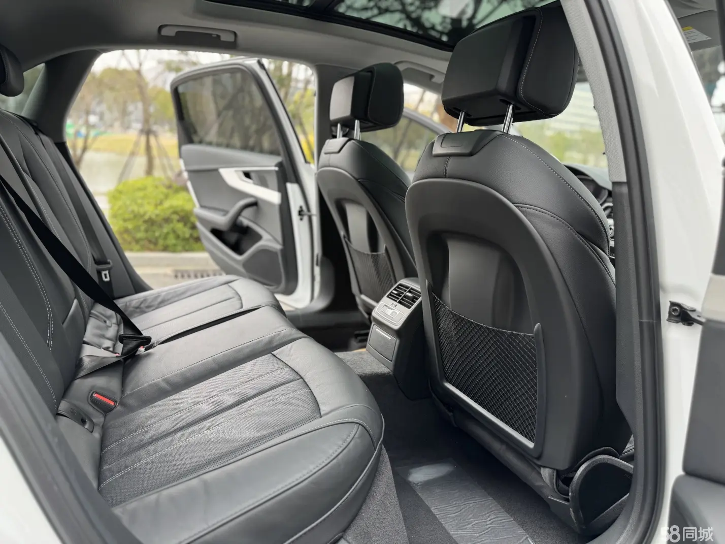 Audi A4L 2022 #6 Audi A4L 2022 car image #6