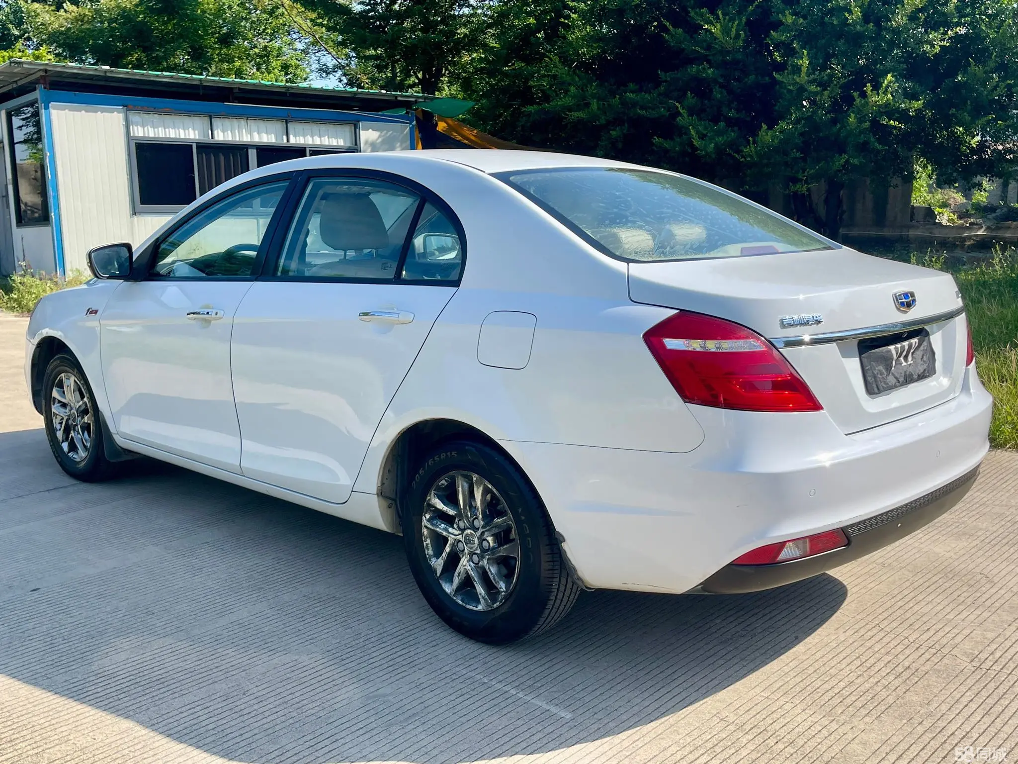 GEELY Emgrand 2016 #6 GEELY Emgrand 2016 car image #6