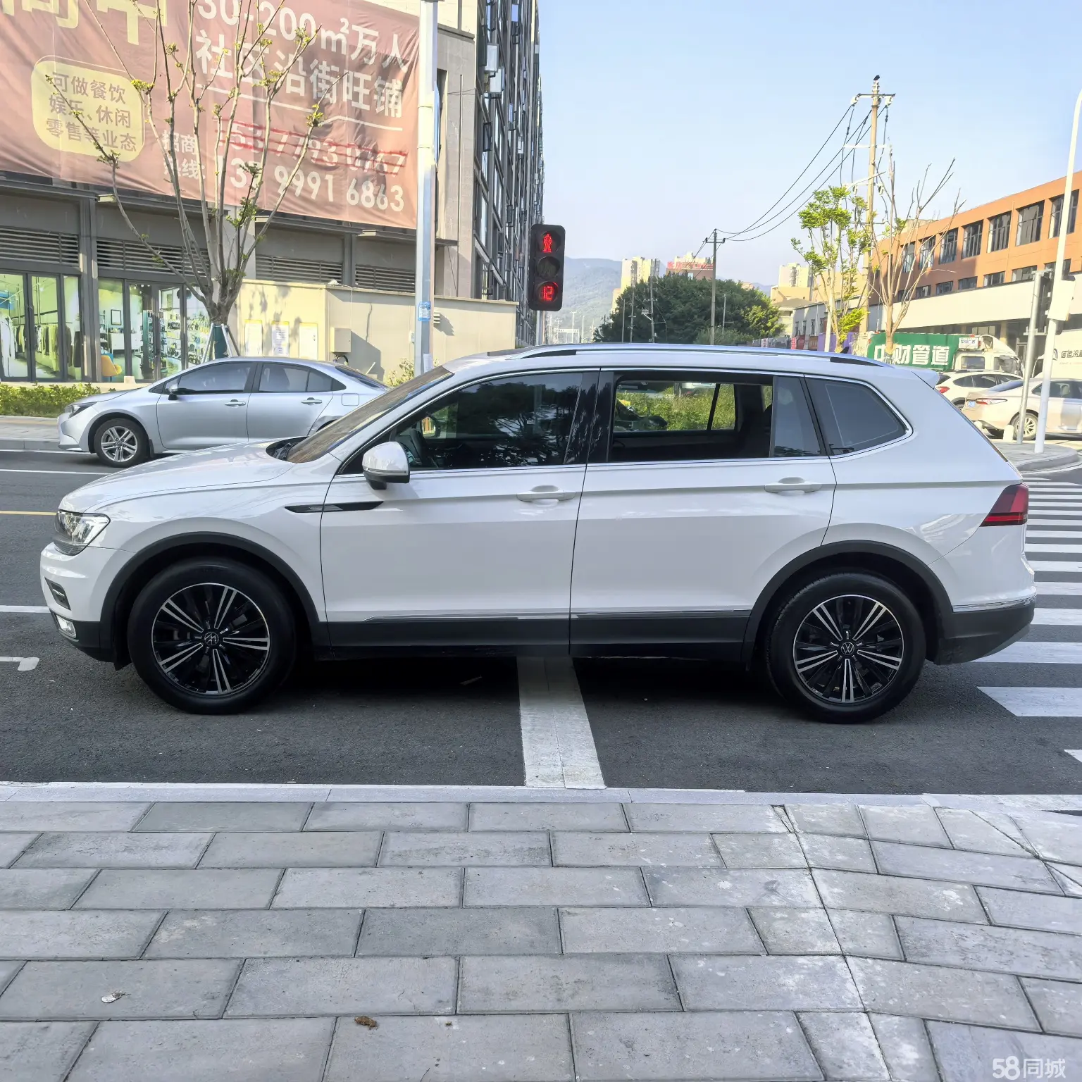 Volkswagen Tiguan L 2021 car image #6