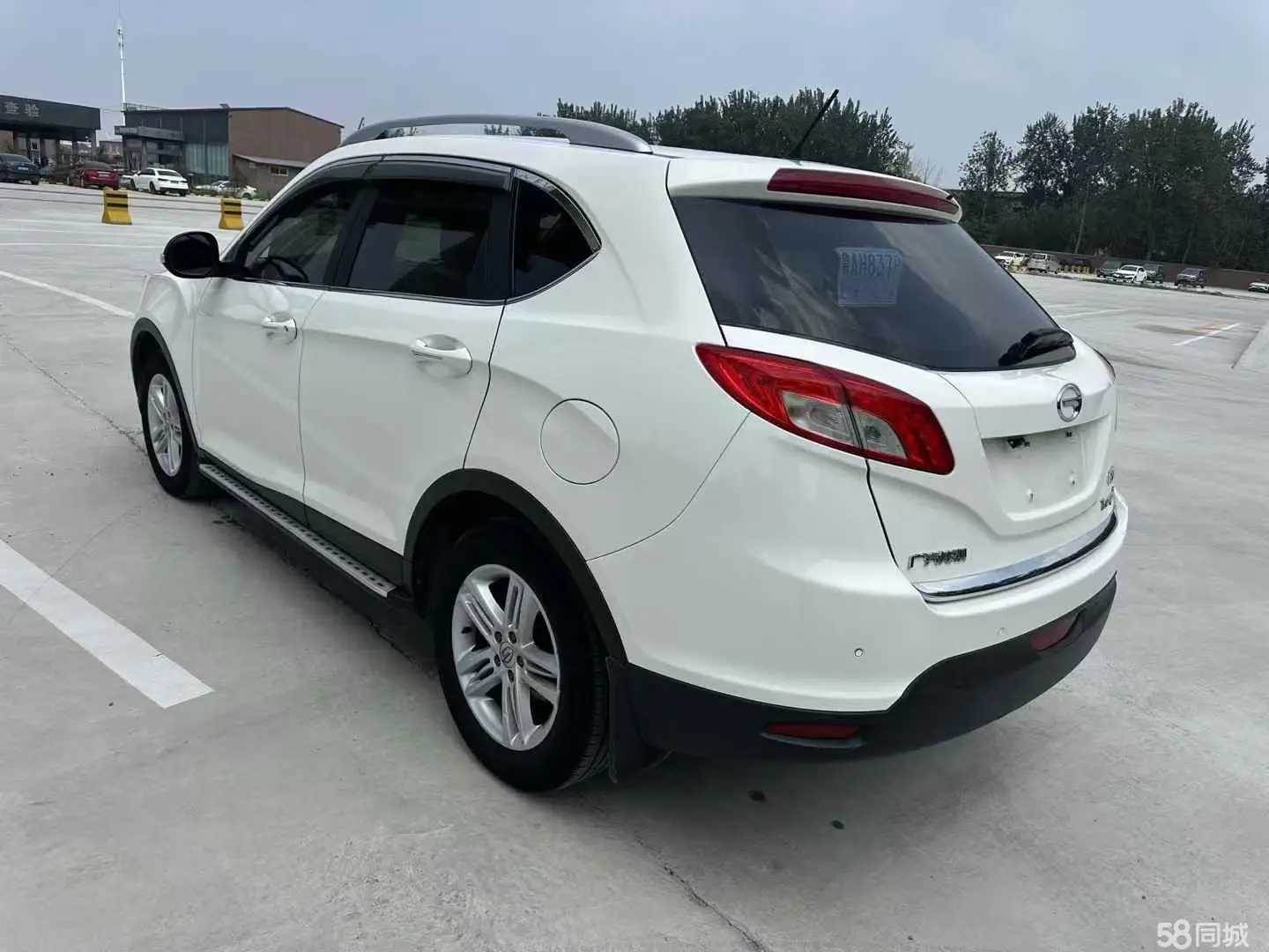 GAC Trumpchi GS5 2014 #6 GAC Trumpchi GS5 2014 car image #6