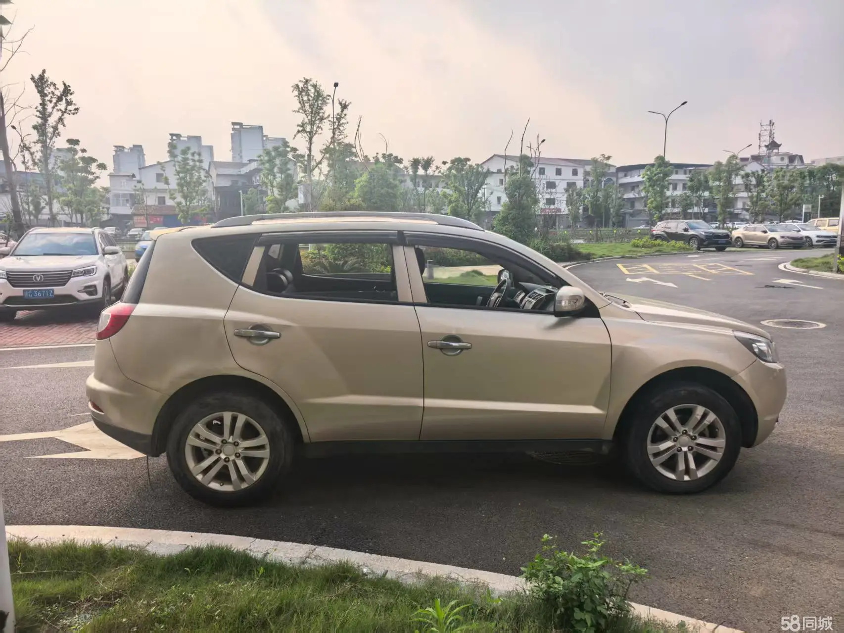 GEELY GX7 2015 immagine di auto #6