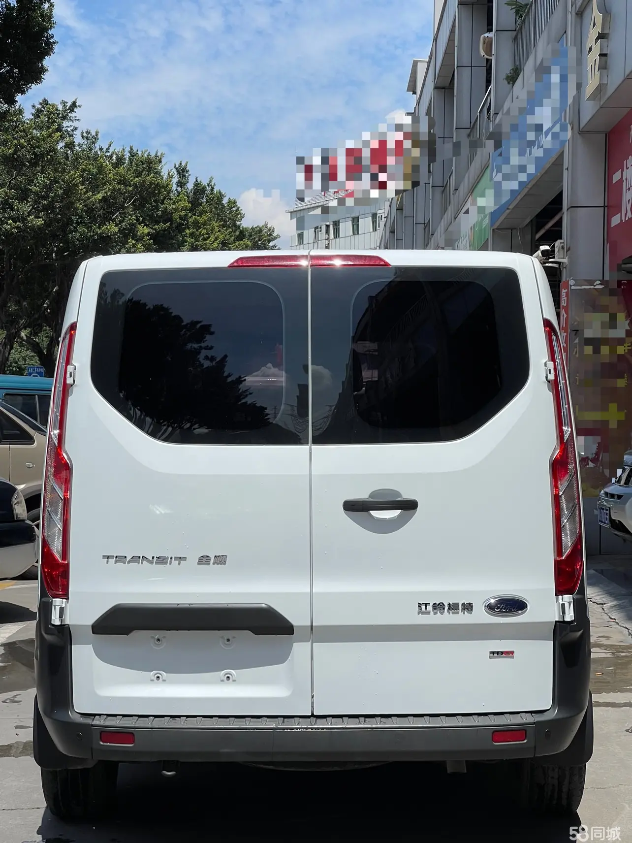 Ford Transit 2022 car image #6