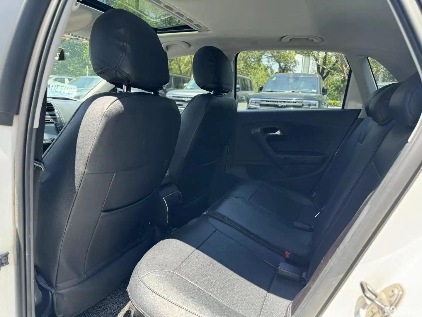 Volkswagen Polo 2016 #6 Volkswagen Polo 2016 car image #6