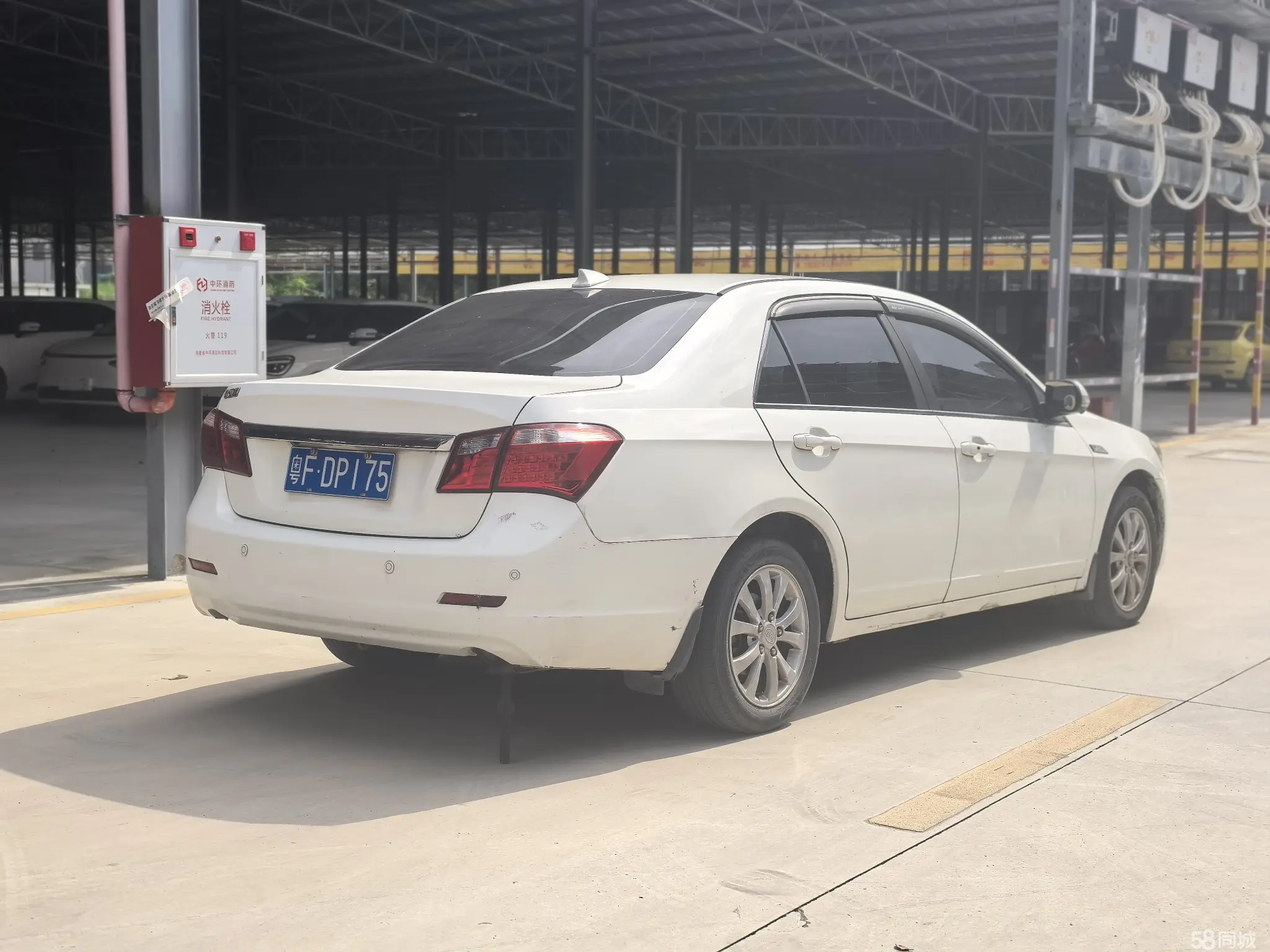 BYD G6 2012 #6 BYD G6 2012 imagen de coche #6