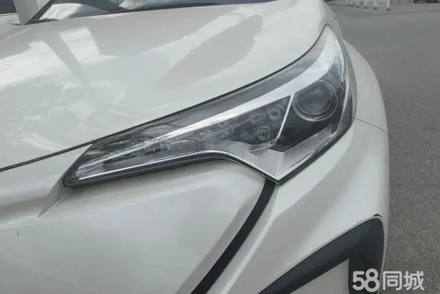 Toyota C-HR EV 2021 immagine di auto #6