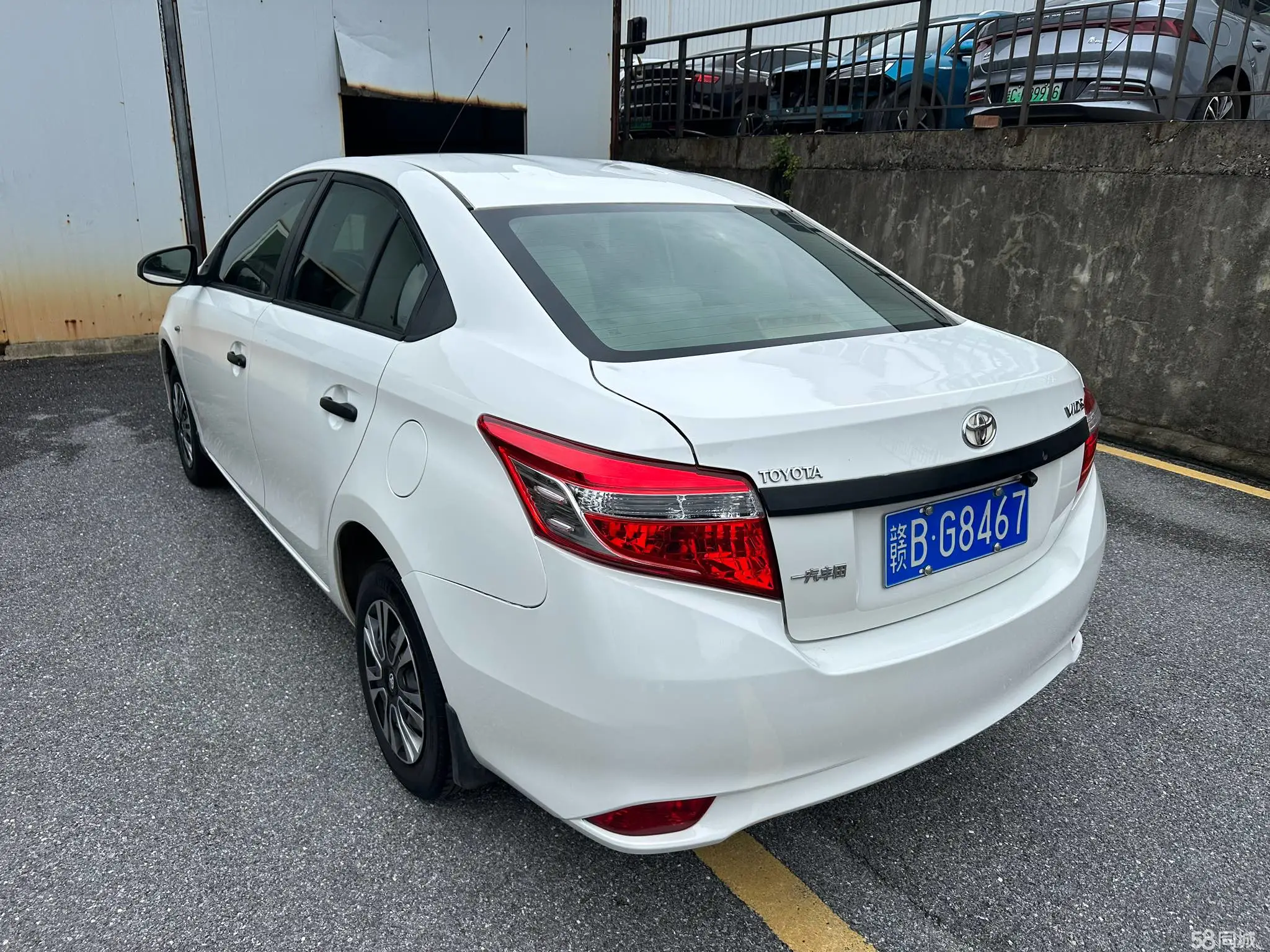 Toyota Vios 2015 immagine di auto #6