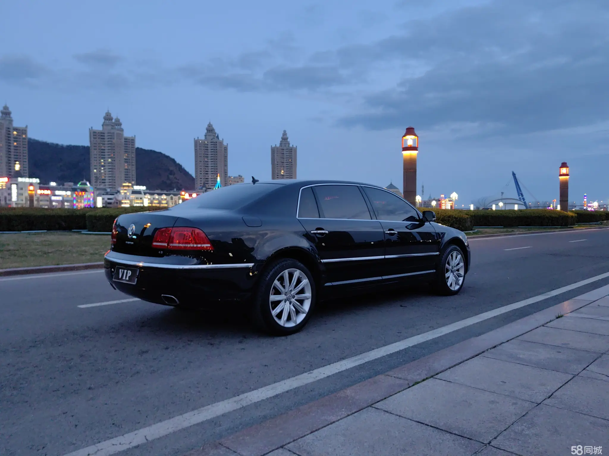 Volkswagen Pheaton 2013 immagine di auto #6