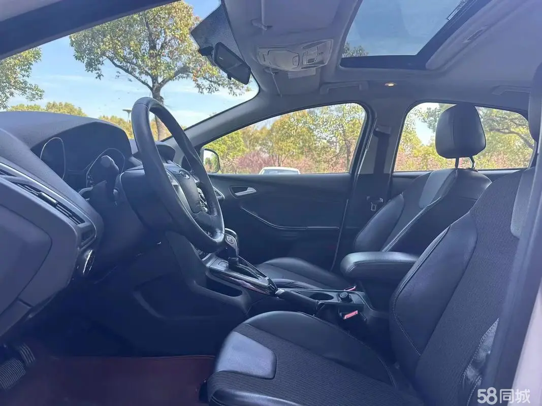 Ford Focus 2012 #6 Ford Focus 2012 car image #6