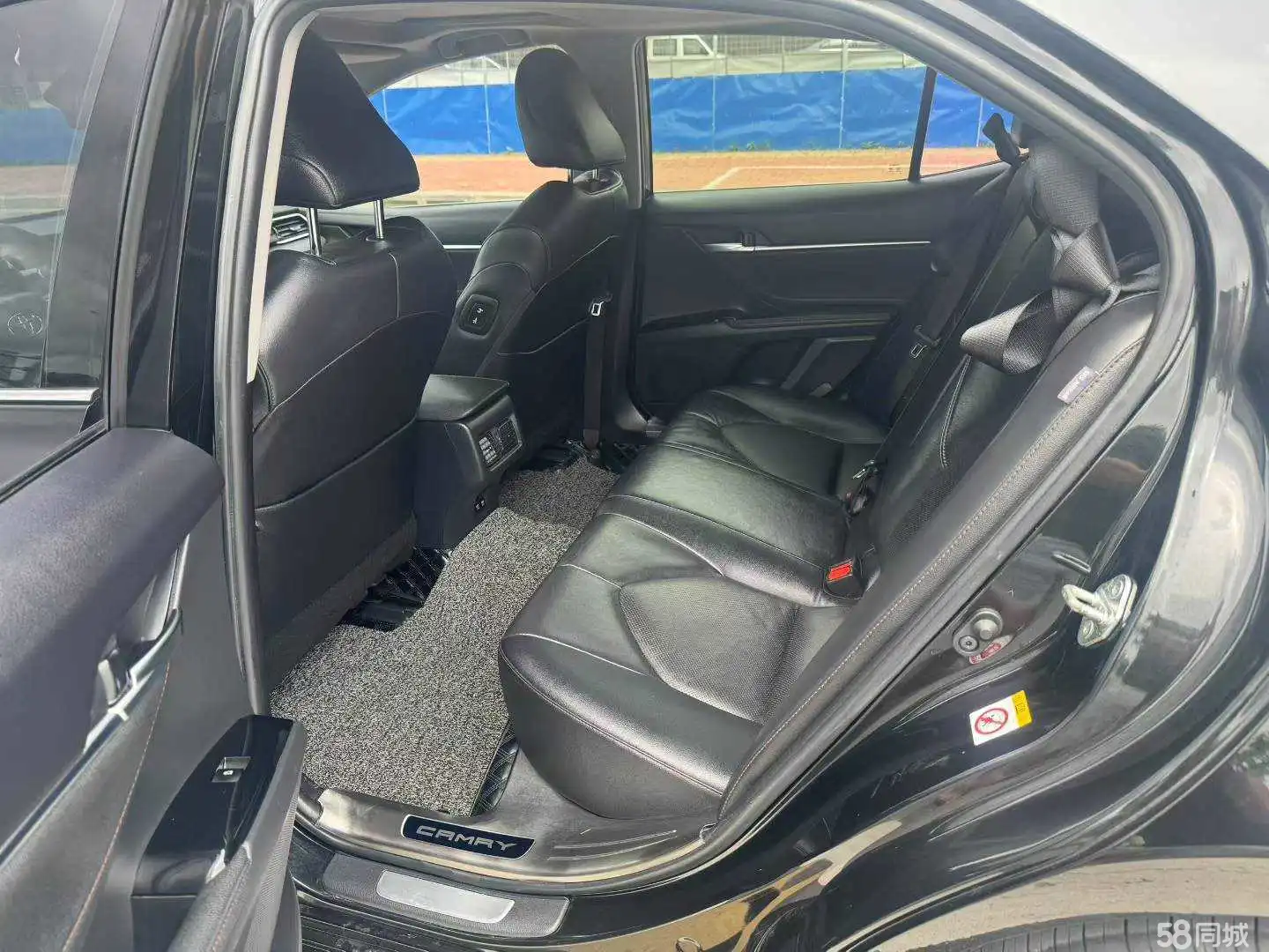 Toyota Camry 2018 car image #6