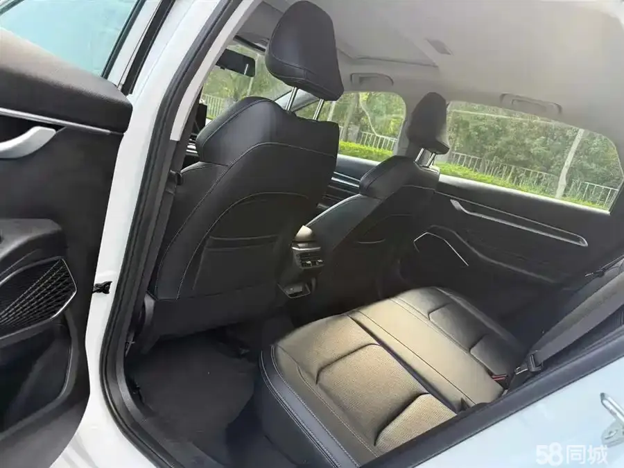 GEELY Emgrand 2023 car image #6