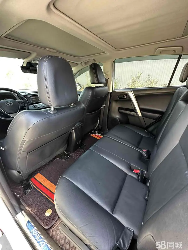 Toyota RAV4 2018 car image #6