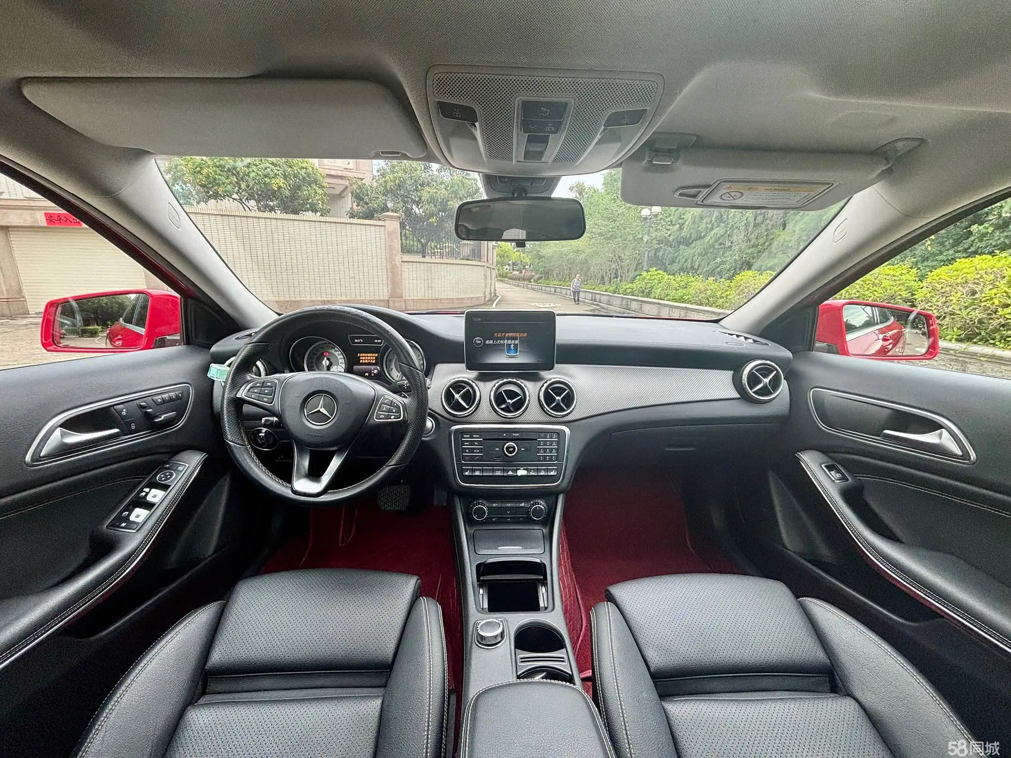 Mercedes-Benz GLA Class 2016 immagine di auto #6