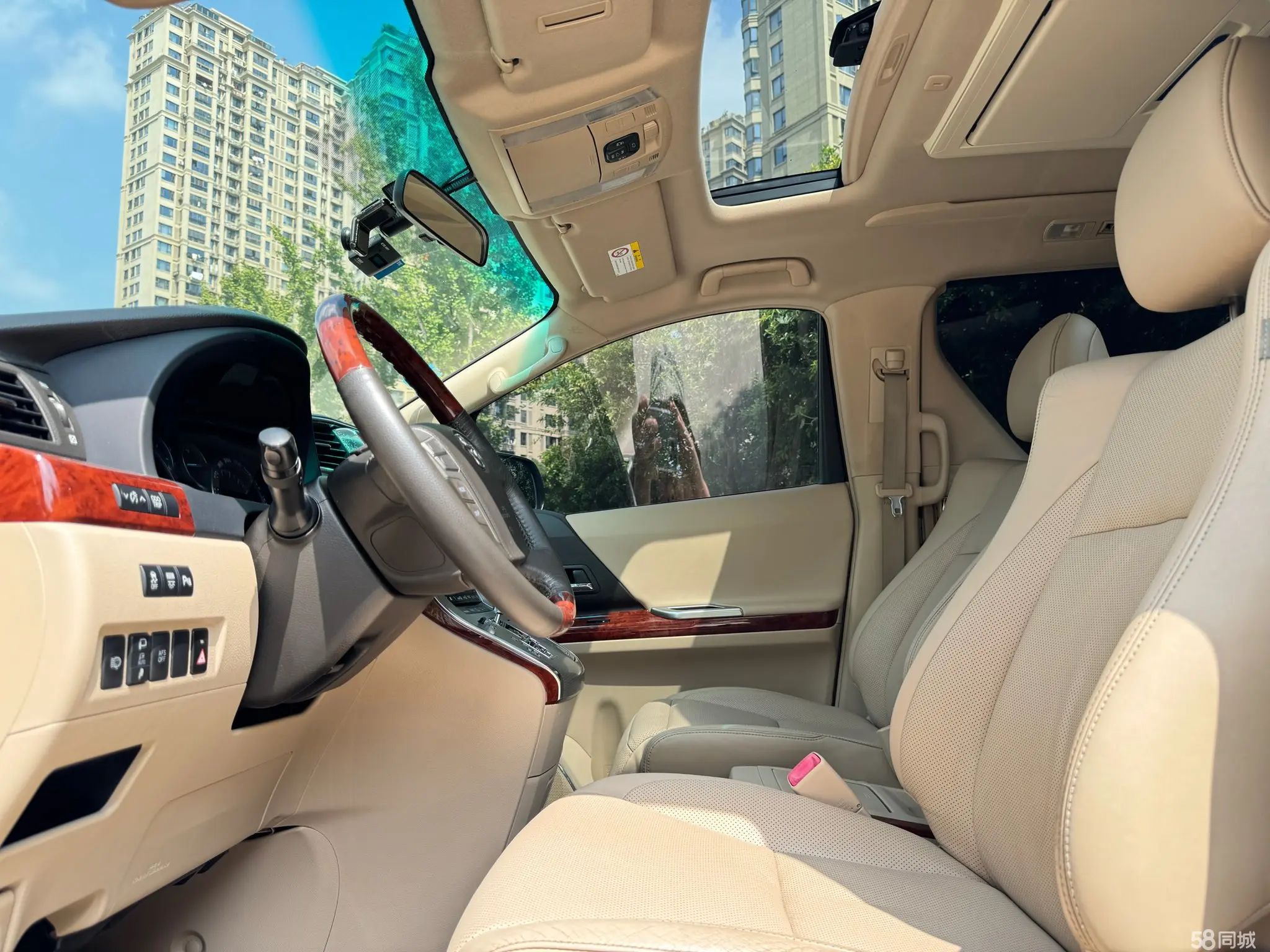 丰田 埃尔法 2011 汽车图片 #6