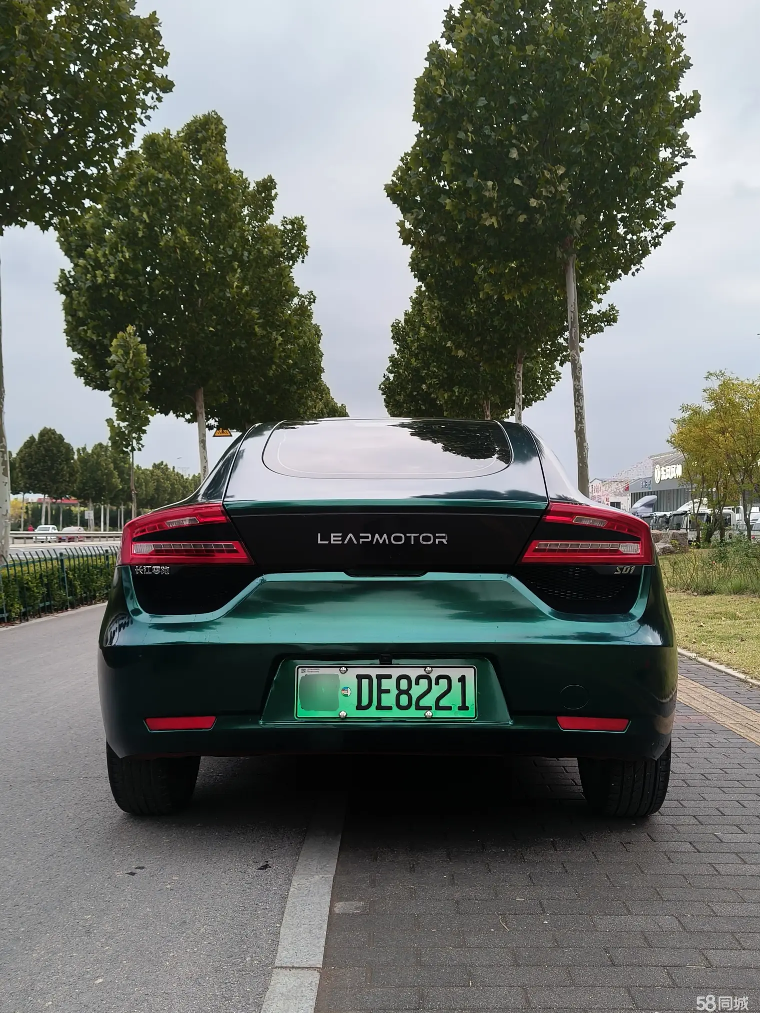 零跑汽车 零跑S01 2021 汽车图片 #6