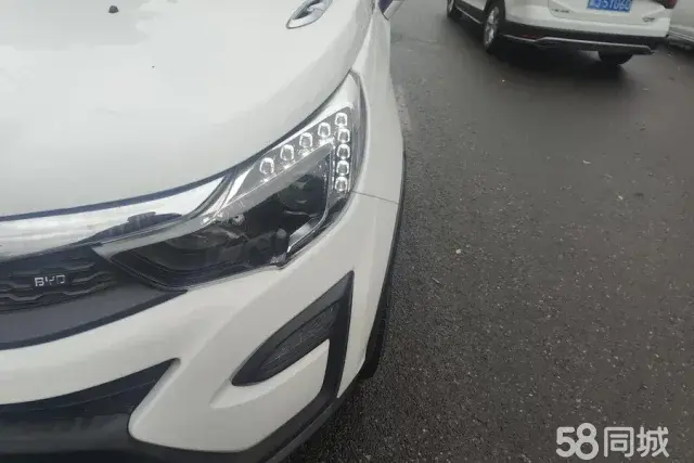 BYD Yuan 2017 صورة سيارة #6